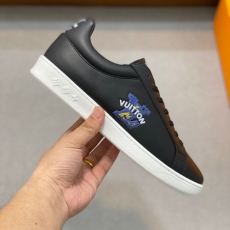 Louis Vuitton Low Shoes